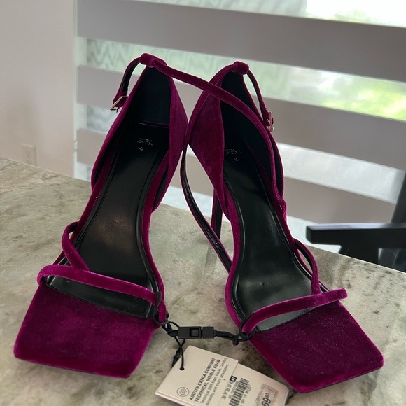 Brand new with tag, Zara velvet magenta sandals, size:10 - Picture 3 of 4
